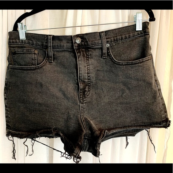 Madewell black denim ripped shorts - Picture 2 of 7